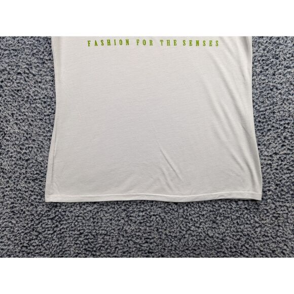 True Religion V Neck T Shirt Size LG Slim Fit Y2K Graphic Print Preppy White - Picture 6 of 11